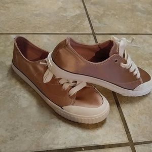 Tretorn womens. Marley 4 shoes sneakers size 6.5